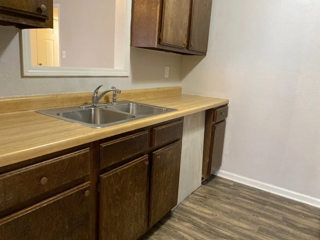 Rentals and Renovations - 282 Tinker Hill Cv D