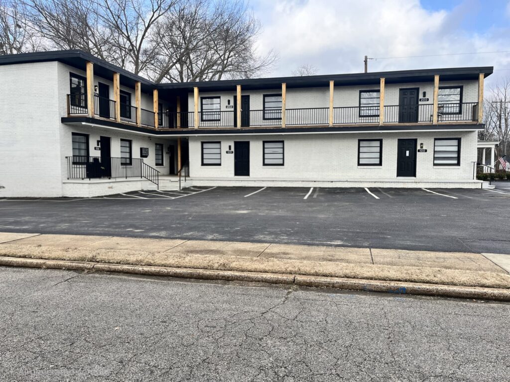 183 Campbell St #202