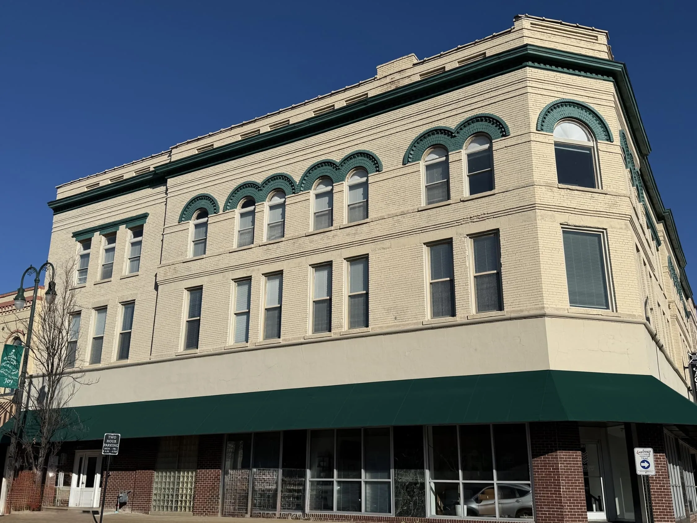 Downtown Jackson, TN — a growing hub for healthcare, education, and manufacturing careers