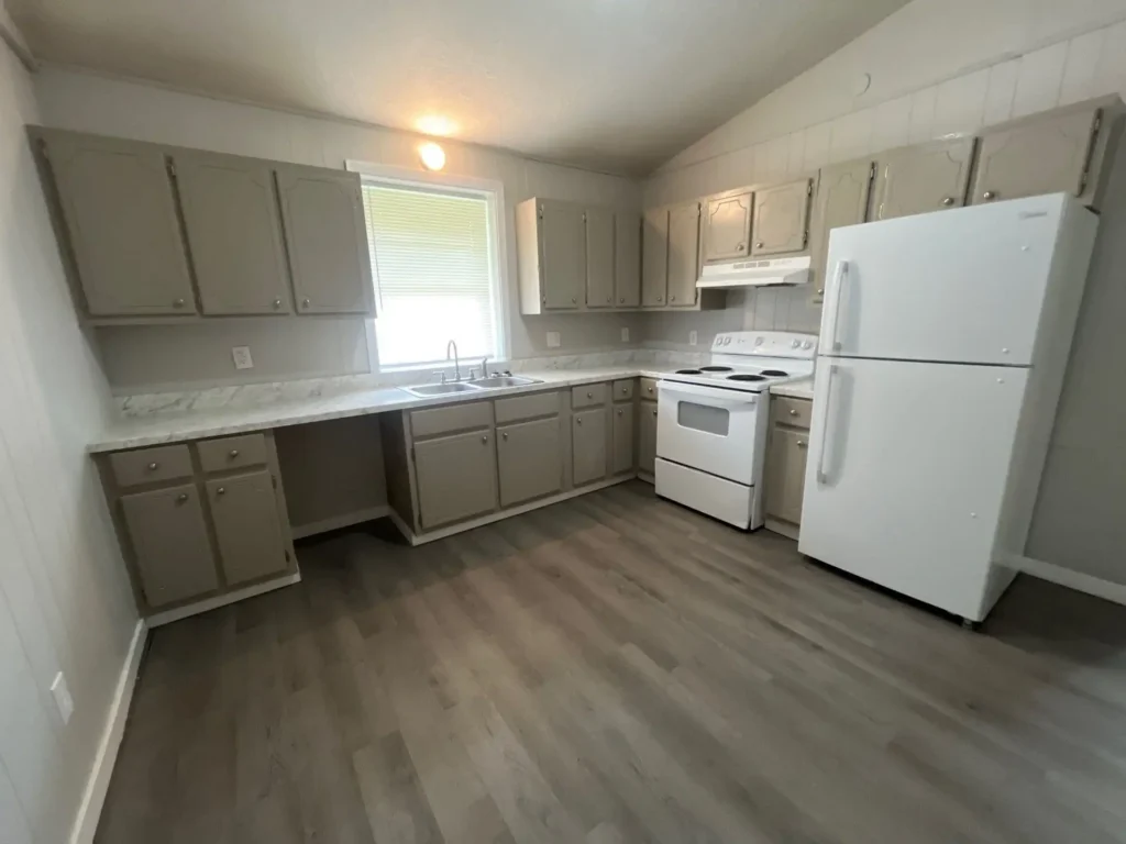 Rentals and Renovations - 44 Marlow Dr L