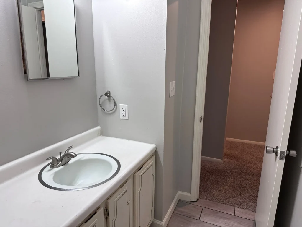 Rentals and Renovations - 289 Greenfield Dr A1