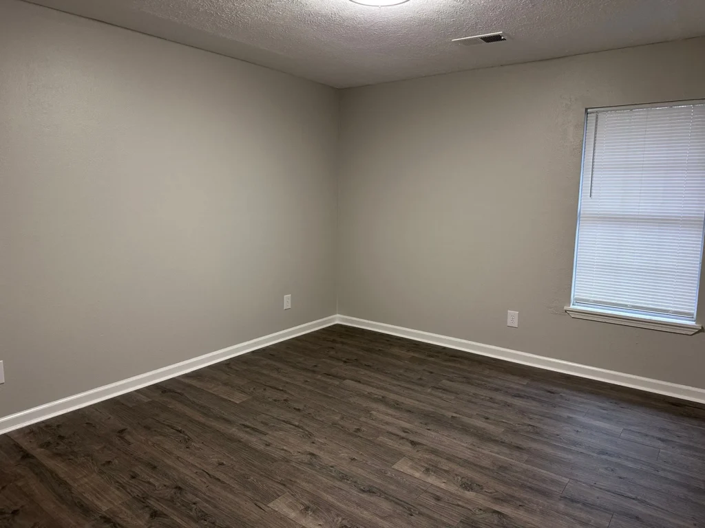 Rentals and Renovations - 1985 Campbell St C21