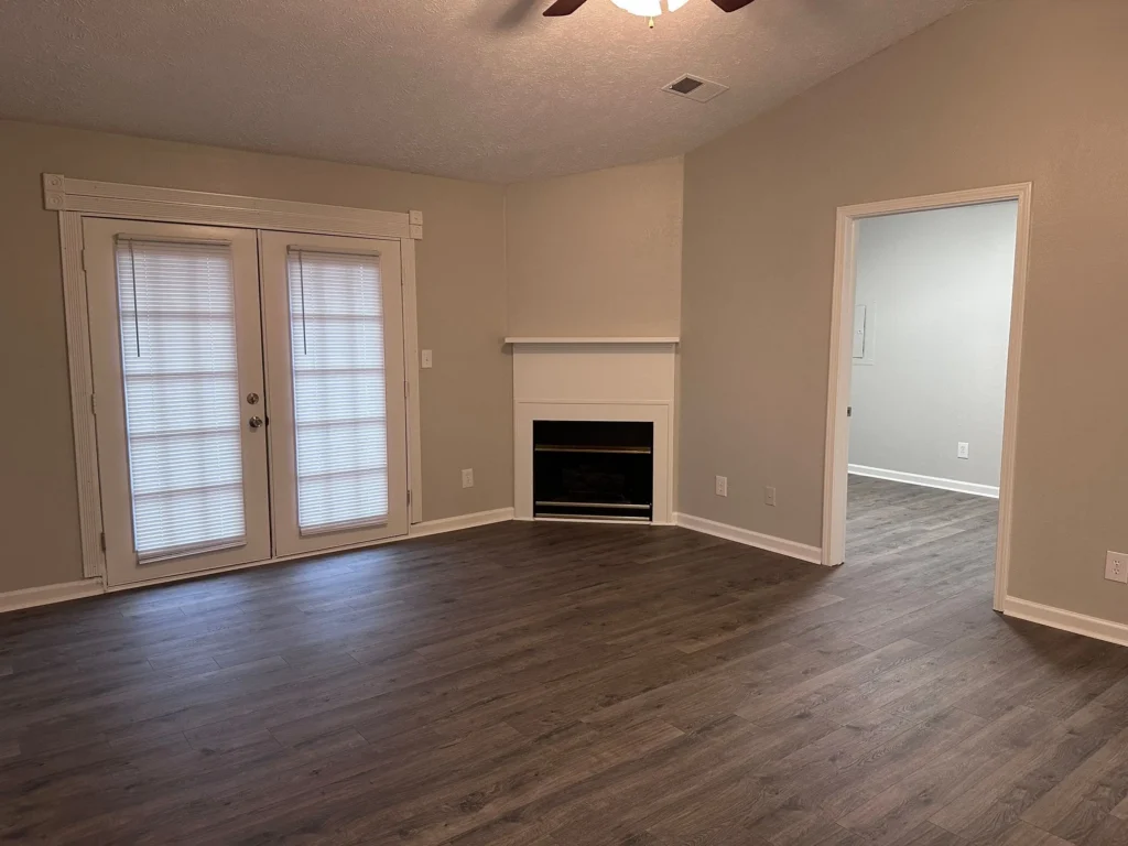 Rentals and Renovations - 1985 Campbell St C21