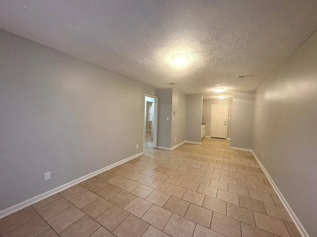 Rentals and Renovations - 11 Susan Cv L