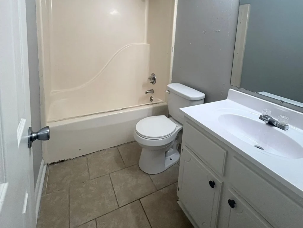 Rentals and Renovations - 11 Susan Cv L