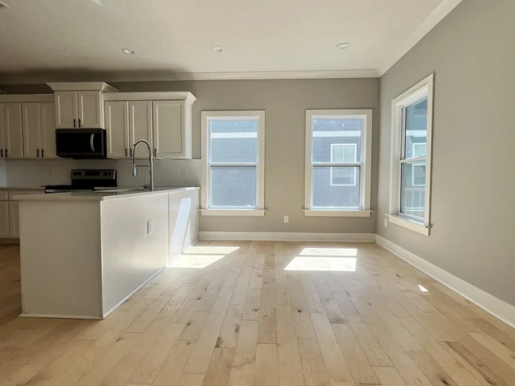 Rentals and Renovations - 321 Lambuth Blvd A