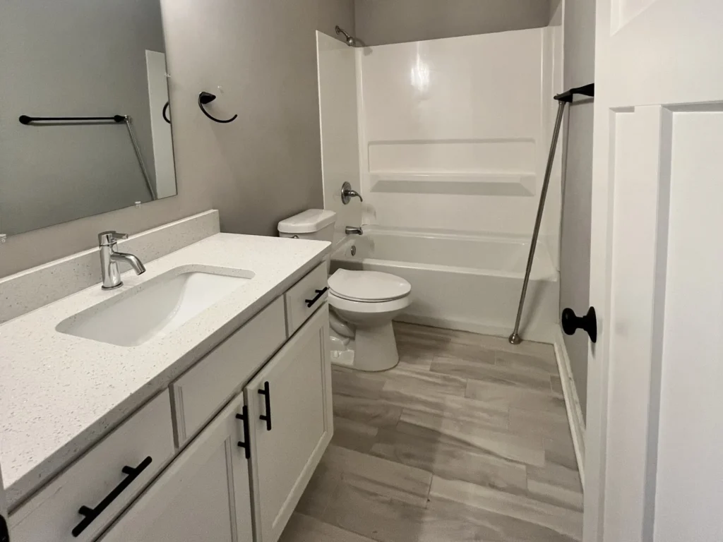 Rentals and Renovations - 321 Lambuth Blvd A