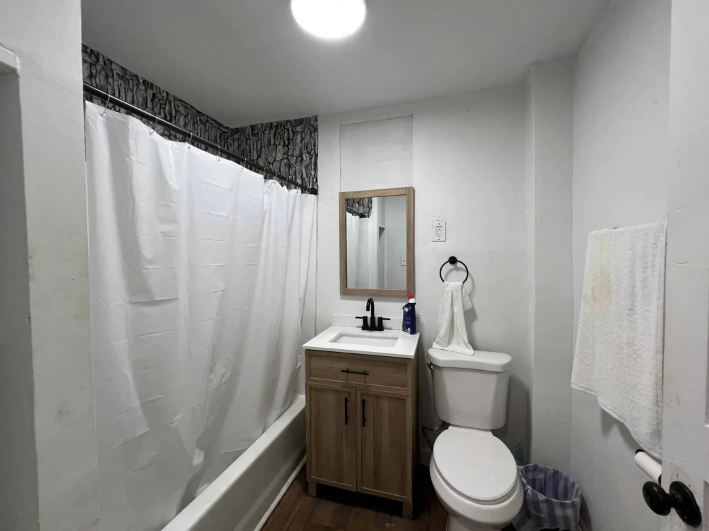 426 W King St A photo 7 of 8