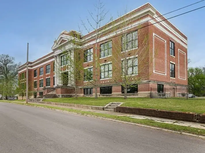 217 E Deaderick St 2G