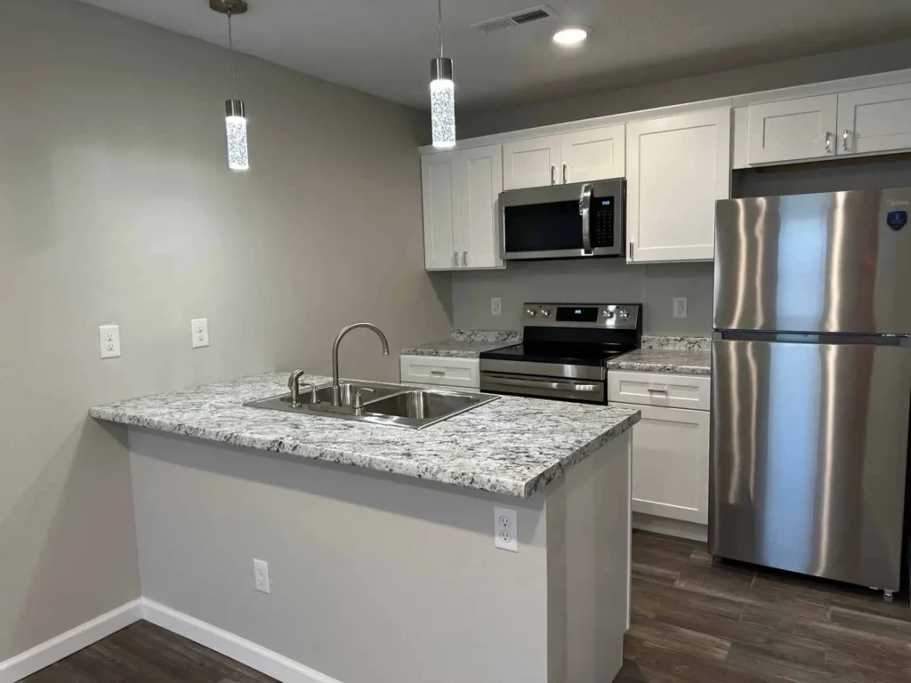 304 Lambuth Blvd #2 photo 3 of 9